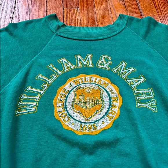70’s College of William & Mary True Vintage Crewneck Sweater - Picture 3 of 16